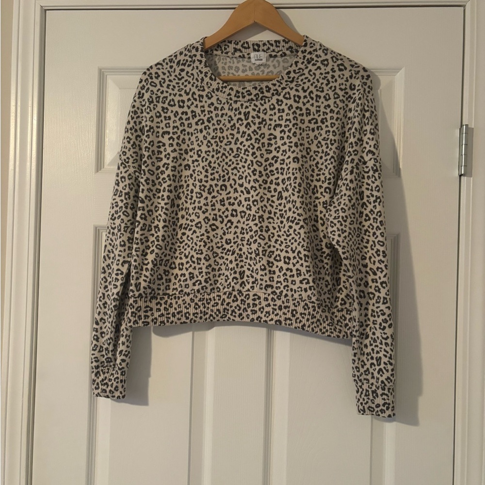 Nue Garage Woman’s XS Leopard Print Top